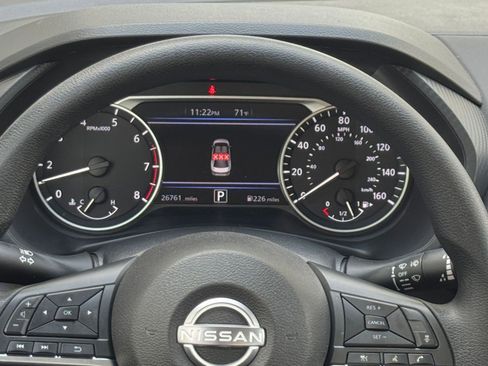 Used 2025 Nissan Sentra SV image 39