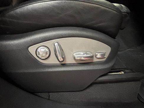 Used 2016 Porsche Cayenne GTS AWD/4WD image 26