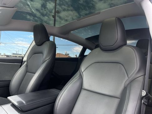 Used 2025 Tesla Model 3 Long Range RWD image 18