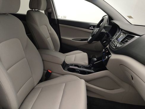 Used 2017 Hyundai Tucson SE image 21