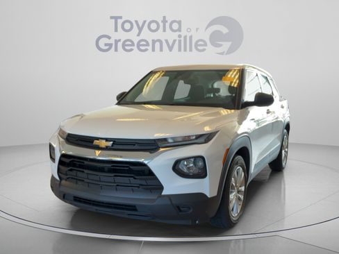 Used 2023 Chevrolet TrailBlazer LS FWD image 1