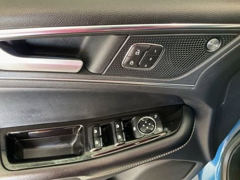 Used 2019 Ford Edge ST image 6