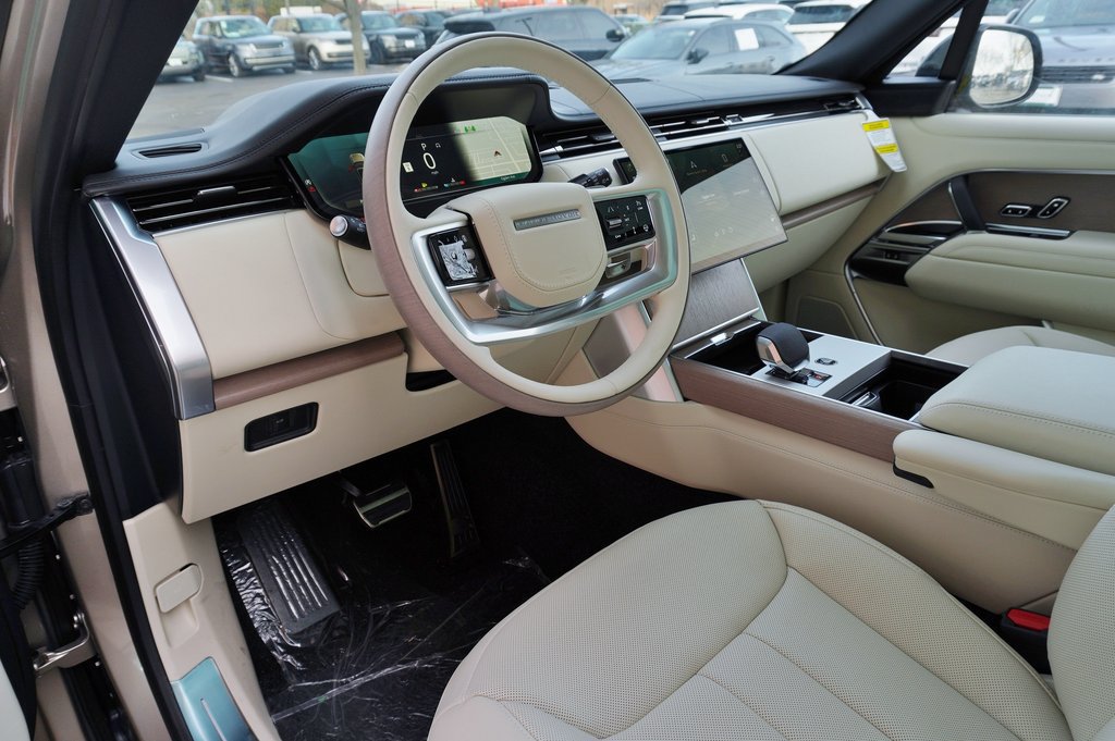 Used 2026 Land Rover Range Rover SE AWD/4WD image 11
