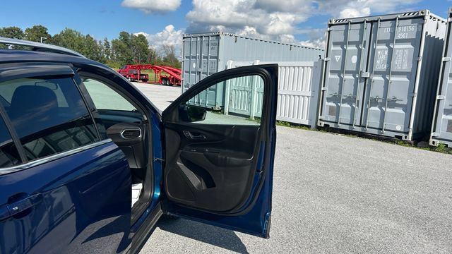 Used 2019 Chevrolet Equinox LT w/ Sun & Navigation Package AWD/4WD image 43