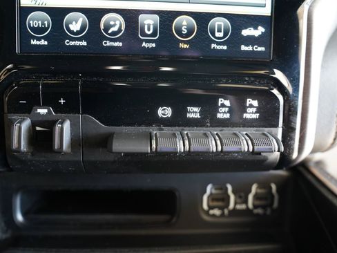 Used 2021 RAM 2500 Limited AWD/4WD image 21