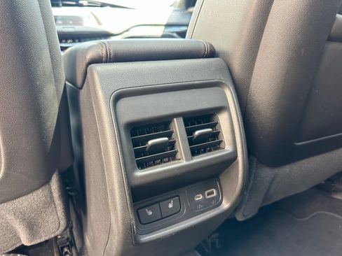 Used 2023 Cadillac XT4 Sport w/ Cold Weather Package FWD image 15