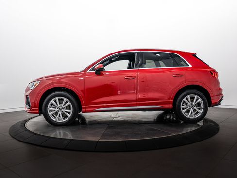 Used 2025 Audi Q3 2.0T Premium Plus w/ Premium Plus Package AWD/4WD image 7