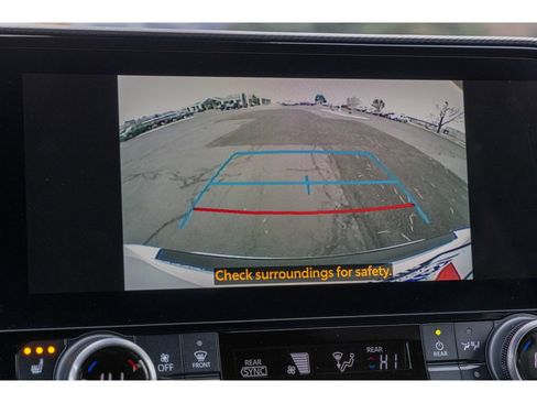 Used 2023 Toyota Highlander XSE image 26