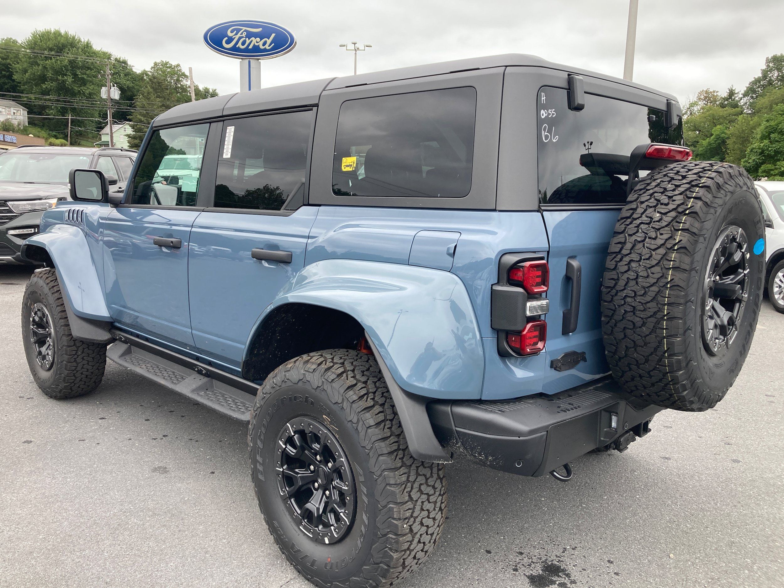 New 2025 Ford Bronco Raptor w/ Interior Carbon Fiber Pack AWD/4WD image 7
