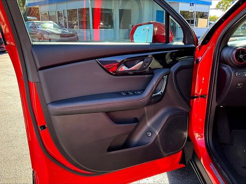 Used 2020 Chevrolet Blazer RS w/ LPO, Sport Package image 18