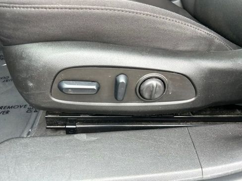 Used 2024 Chevrolet Malibu LT FWD image 16