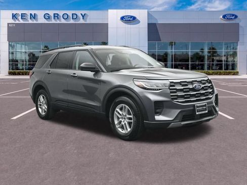 New 2026 Ford Explorer Active RWD image 1