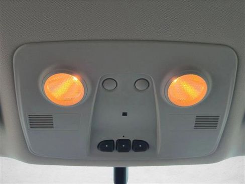 Used 2009 Chevrolet Traverse LTZ image 13