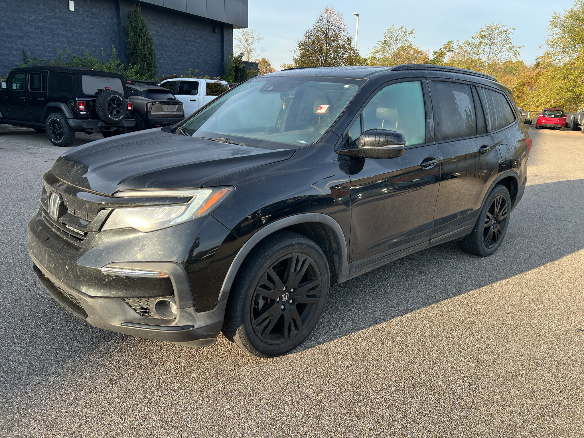 Used 2020 Honda Pilot Black Edition image 3