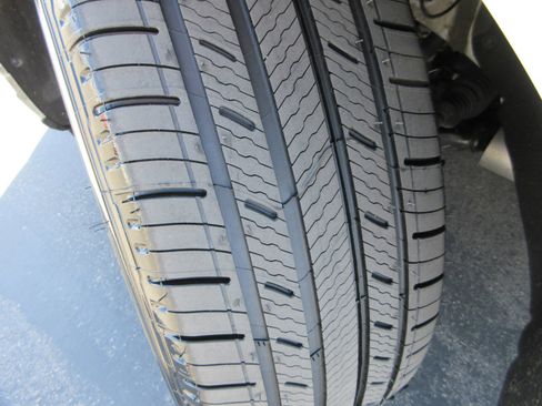 Used 2023 Cadillac XT6 Luxury image 59