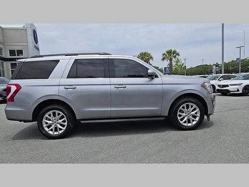 Used 2020 Ford Expedition XLT RWD image 30