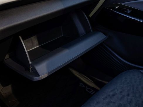 Used 2024 Volkswagen ID.4 Pro S image 16