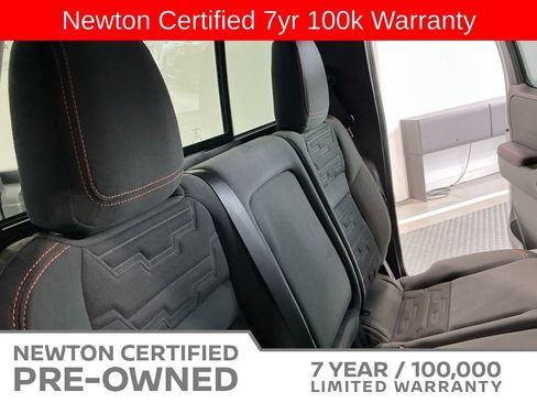 Used 2025 Nissan Frontier PRO-4X AWD/4WD image 24
