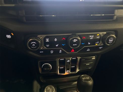 New 2025 Jeep Wrangler Sport S image 24