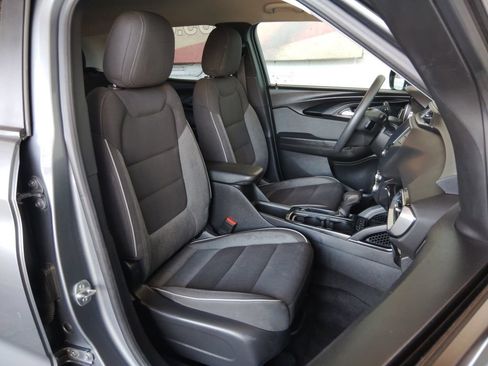 Used 2021 Chevrolet TrailBlazer LT AWD/4WD image 13