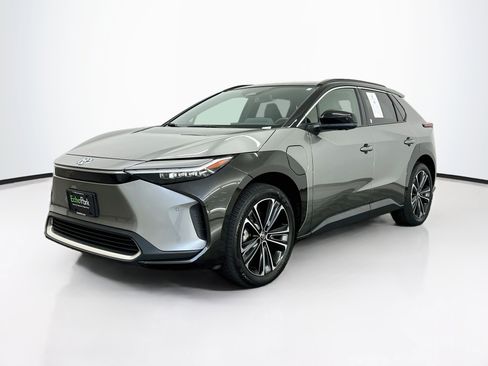 Used 2023 Toyota bZ4X AWD w/ Weather Package image 3