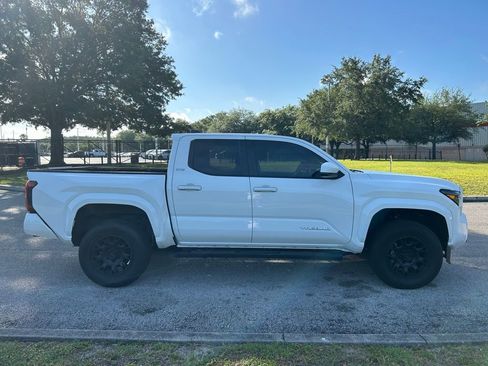 Used 2024 Toyota Tacoma SR5 RWD image 6