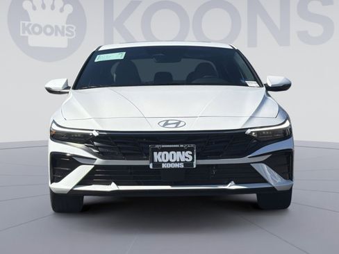New 2026 Hyundai Elantra Limited image 11