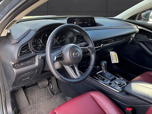 Used 2025 MAZDA CX-30 AWD 2.5 S w/ Preferred Package image 8