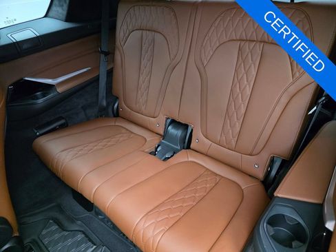 Used 2025 BMW X7 M60i w/ Climate Comfort Package AWD/4WD image 17