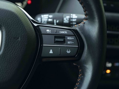Used 2025 Honda HR-V Sport image 21