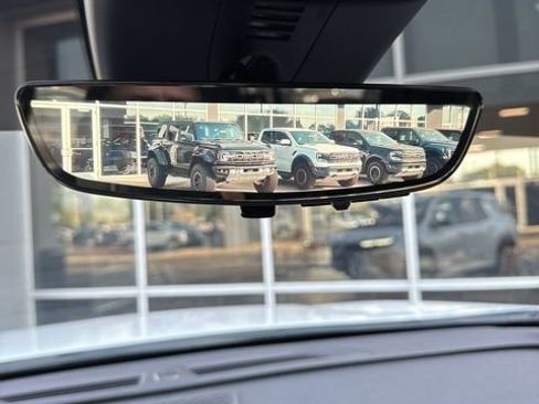 Used 2024 Chevrolet Traverse RS image 44