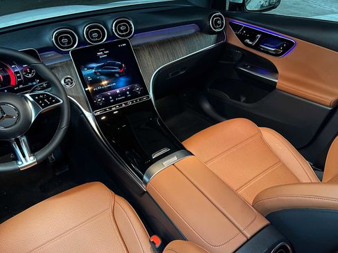 New 2026 Mercedes-Benz GLC 300 4MATIC image 40