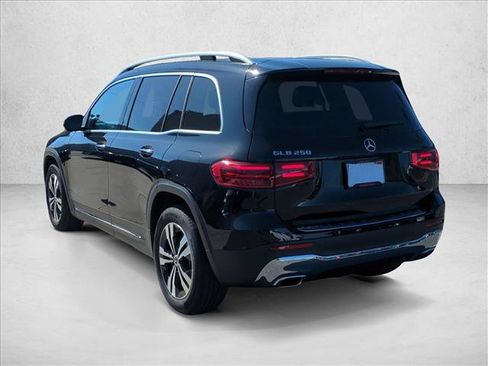 Certified 2025 Mercedes-Benz GLB 250 image 11