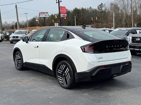 New 2026 Nissan Leaf SV+ w/ Floor Mat Package (SV+) image 5