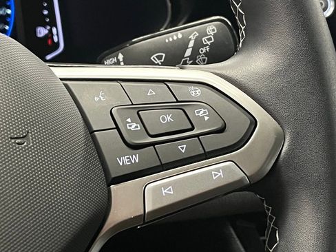 Used 2023 Volkswagen Taos SEL image 26