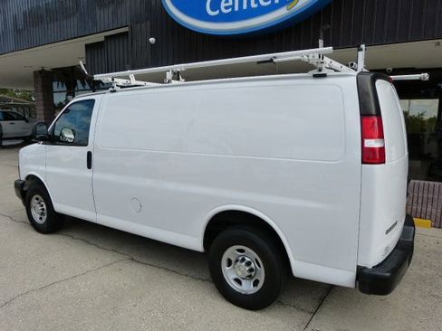 Used 2021 Chevrolet Express 2500 w/ Driver Convenience Package image 3