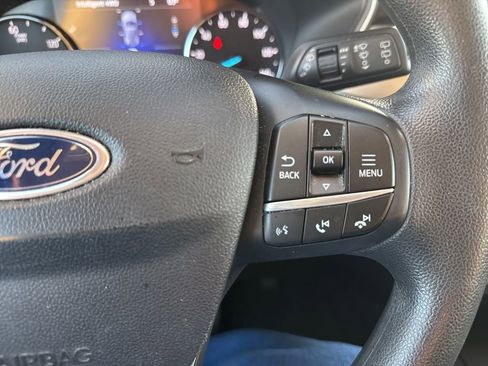 Used 2022 Ford Escape SE image 24
