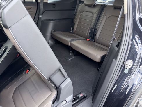 Used 2025 Volkswagen Atlas SEL image 22