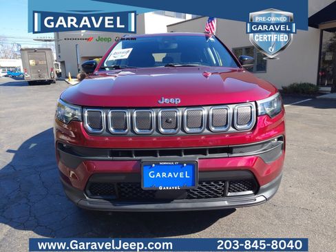 Used 2022 Jeep Compass Latitude image 32