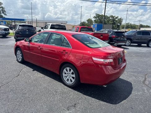 Used 2009 Toyota Camry LE FWD image 3