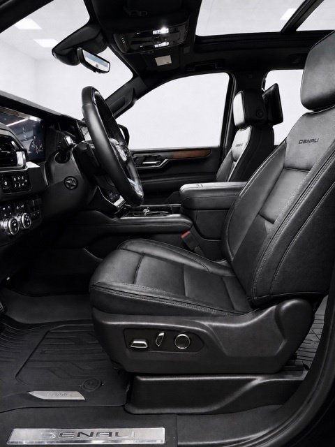 Used 2026 GMC Yukon Denali w/ Denali Reserve Package AWD/4WD image 21