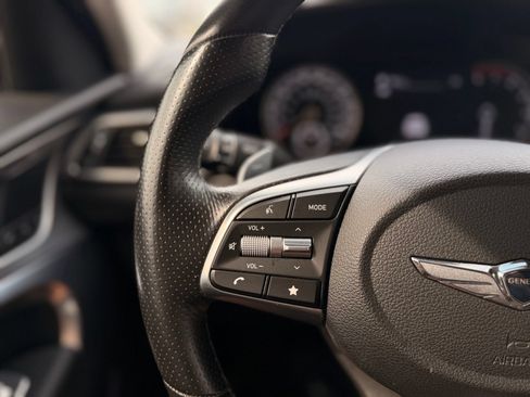 Used 2022 Genesis G70 3.3T RWD image 32