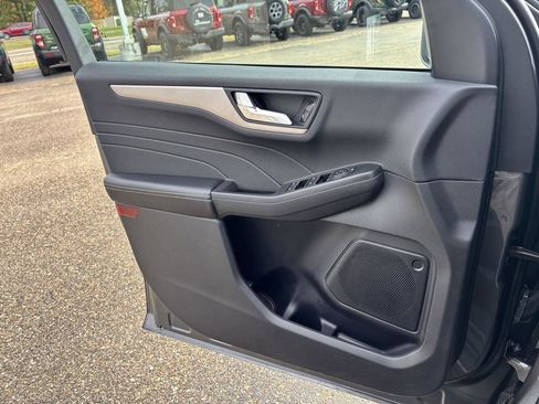 Used 2022 Ford Escape SEL w/ Class II Trailer Tow Package image 21