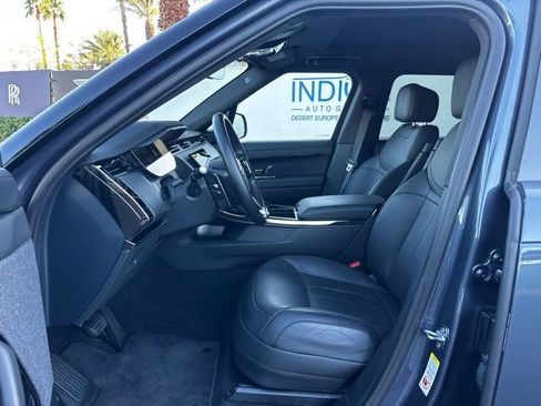 Used 2024 Land Rover Range Rover Sport SE image 10