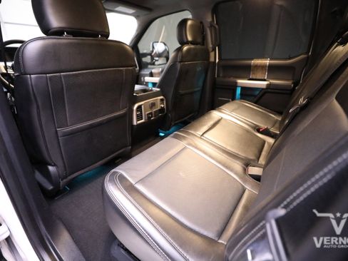 Used 2019 Ford F250 Lariat w/ Lariat Ultimate Package image 9