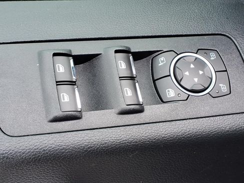 Used 2018 Ford F150 Lariat RWD image 14