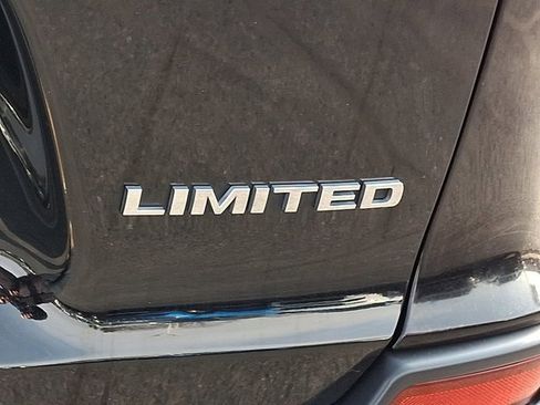 Certified 2019 Jeep Cherokee Limited image 34