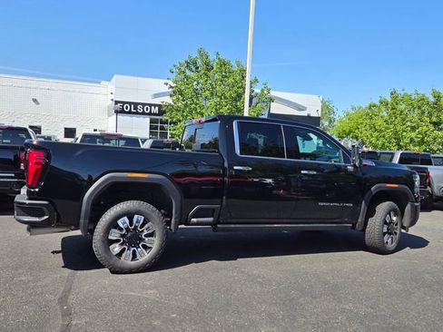 New 2026 GMC Sierra 3500 Denali w/ Denali Reserve Package AWD/4WD image 3