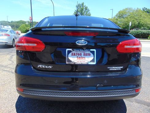 Used 2016 Ford Focus Titanium w/ Titanium Technology Package FWD image 37