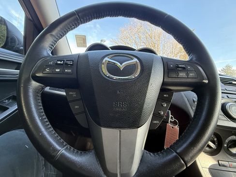 Used 2012 MAZDA MAZDA3 i Touring image 25